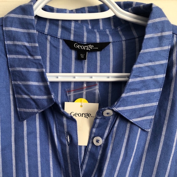 Button Front Dress - Picture 2 of 4